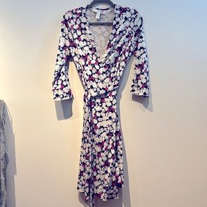 Vintage Diane Von Furstenberg knee length floral wrap dress